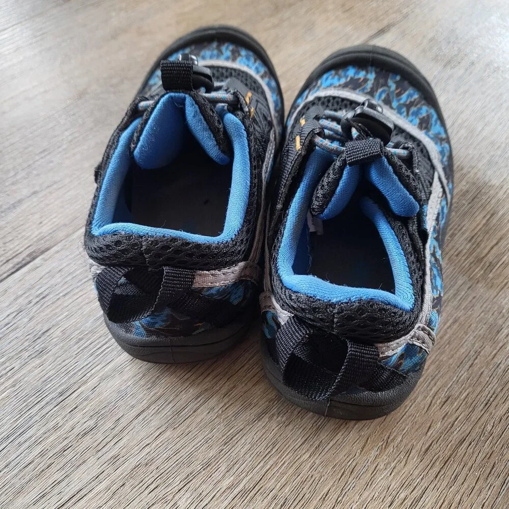 Toddler Water Shoe Bundle Carters, Speedo & Northside Size 9 Large